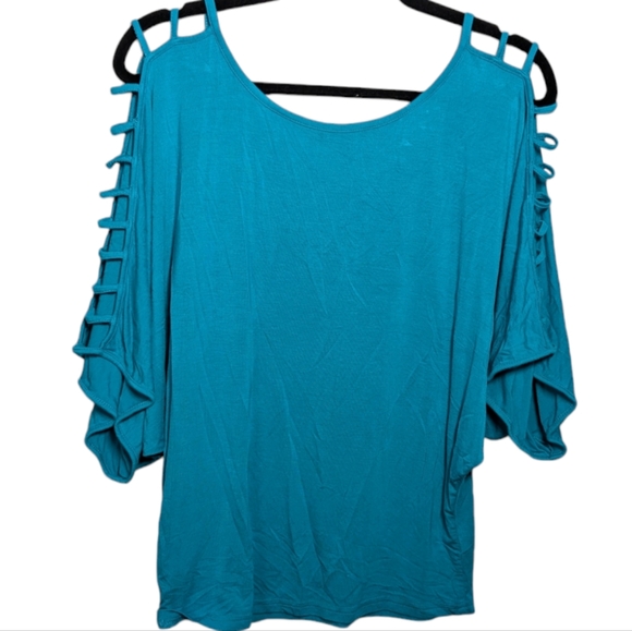 Bebe Capri Breeze Blue Cut-Out Sleeve Top ๐โจ๐ด - Picture 2 of 11